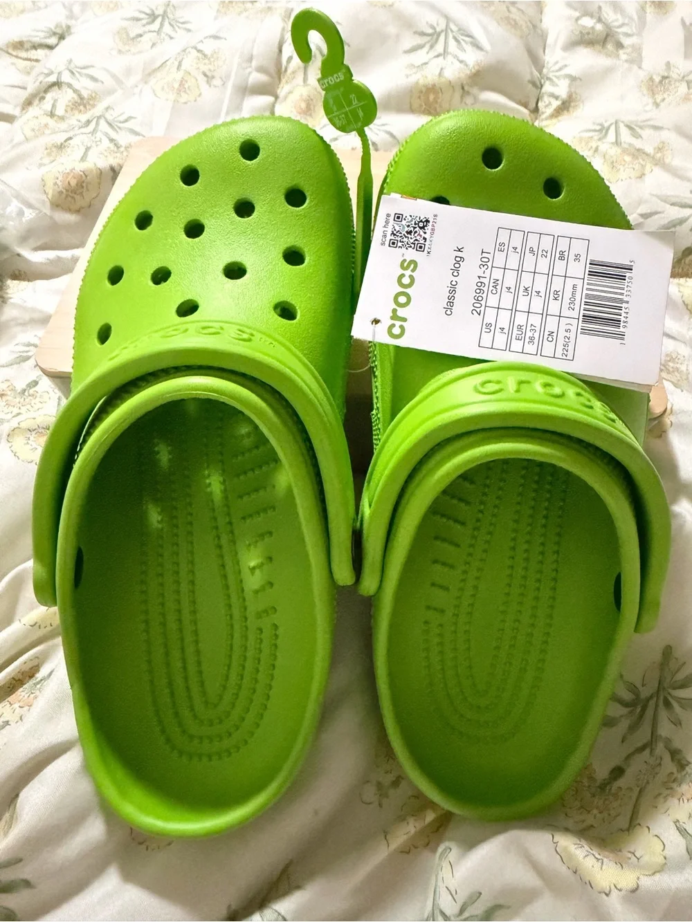 CROCS classic clog